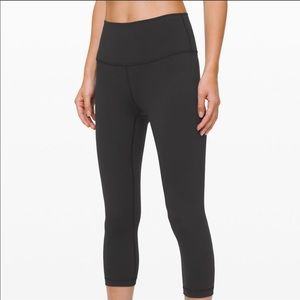 Wunder Under Crop (high rise) Full-On Luon 21in